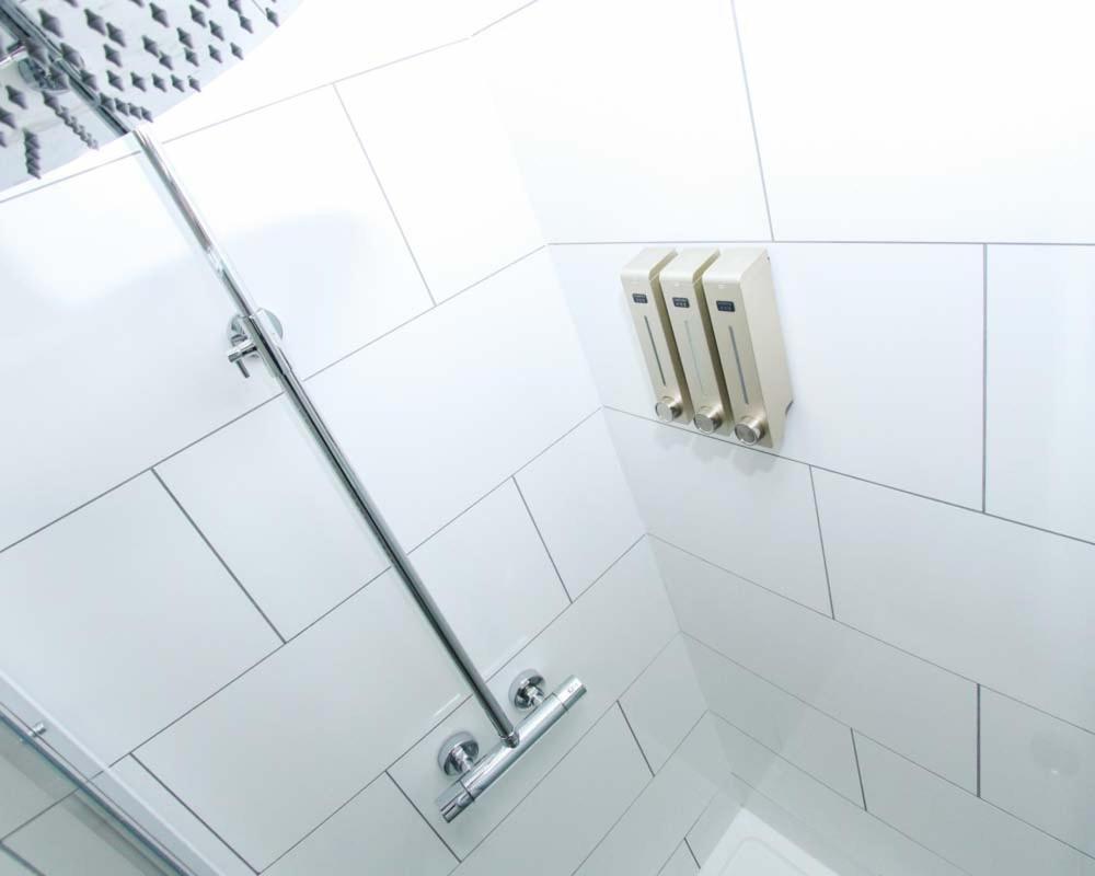 Luxe Living Guest House-Sleeps 6-Private Parking-Free Wifi-Beach-City Swansea Exterior foto